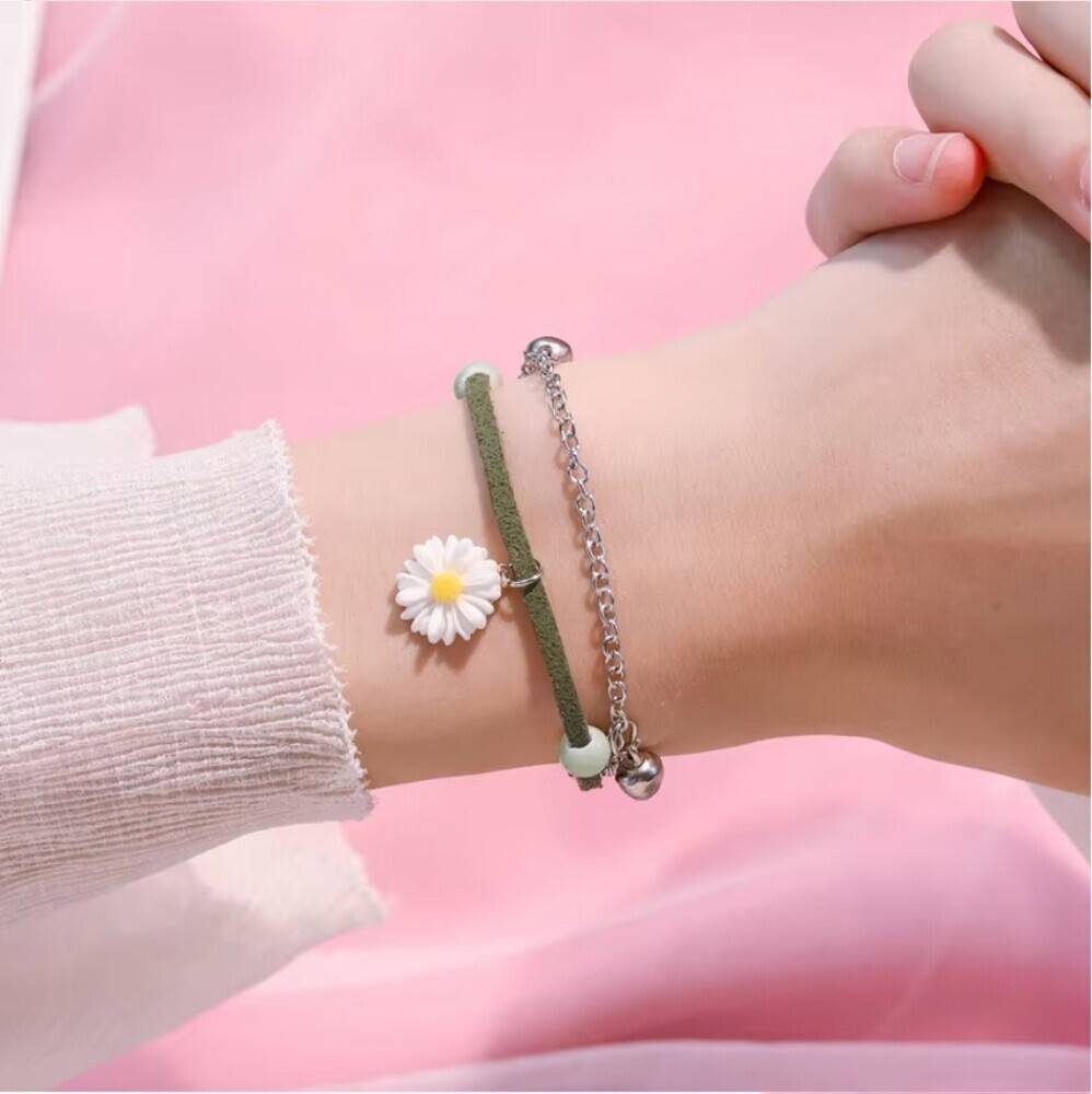 ブレスレット 花 おしゃれ アクセサリー 細見え マーガレット チャーム 花 女の子 チェーン ｜グリーン